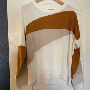 ANDREE BY UNIT Colorblock Crew Neck Sweater in White, Tan, and Brown